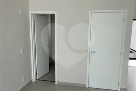 Salão Comercial para alugar em Atibaia Jardim, Atibaia, SP
