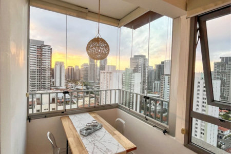 Apartamento à venda com 1 quarto em Jardim das Acácias, São Paulo, SP