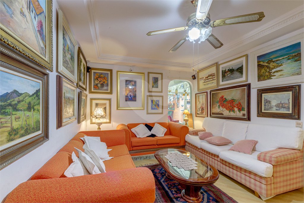 Casa Térrea à venda com 4 quartos, sendo 3 suítes, em Interlagos, São Paulo, SP