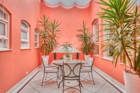 Casa à venda com 5 quartos, sendo 4 suítes, em Brooklin Velho, São Paulo, SP