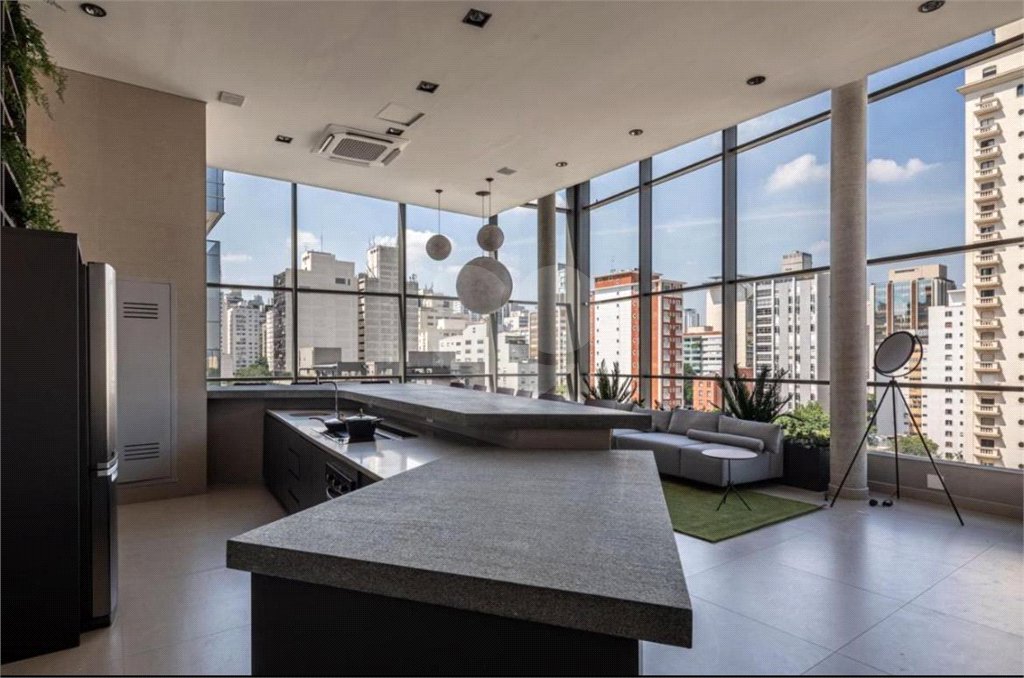 Apartamento à venda com 1 suíte em Cerqueira César, São Paulo, SP