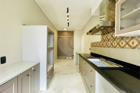 Apartamento à venda com 3 suítes em Vila Gilda, Santo André, SP