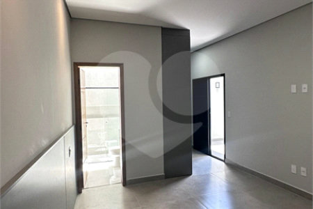 Casa Térrea à venda com 3 quartos, sendo 1 suíte, em Jardim Bom Sucesso, Indaiatuba, SP