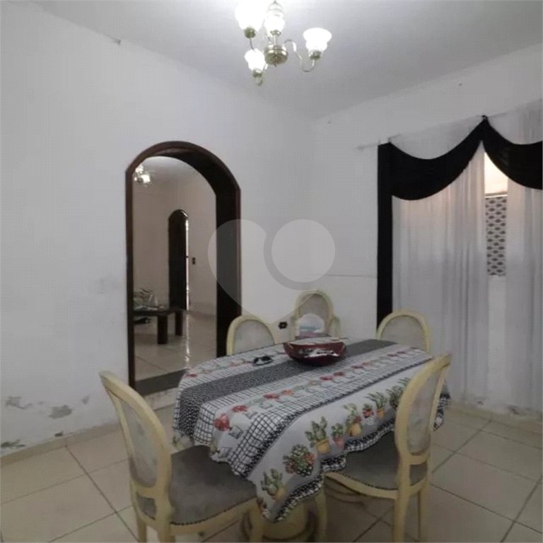 Sobrado à venda com 3 quartos, sendo 1 suíte, em Vila Invernada, São Paulo, SP