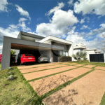 Casa à venda com 3 suítes no condomínio Villas do Golfe, Itu - SP