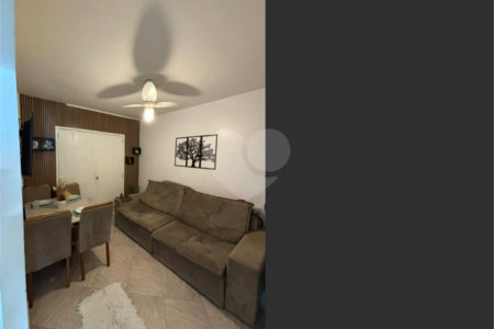 Casa à venda com 2 quartos, sendo 1 suíte, no condomínio Residencial Villa Maria, Rio de Janeiro - RJ