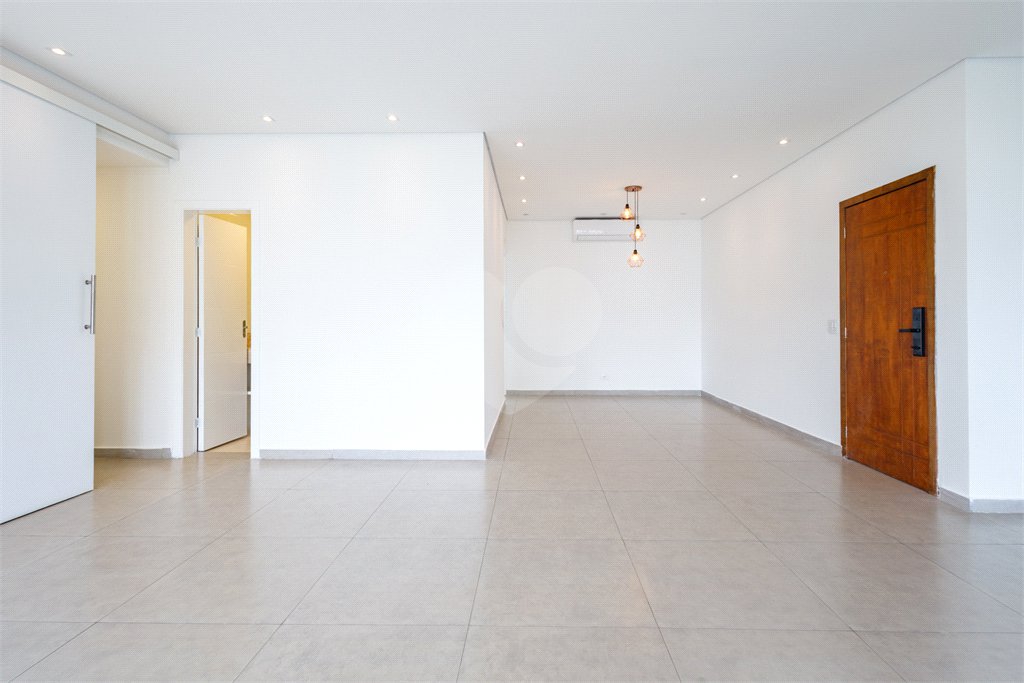 Apartamento à venda com 4 quartos, sendo 2 suítes,  em Indianópolis, São Paulo, SP