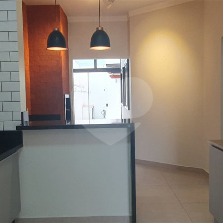 Casa à venda com 3 quartos, sendo 1 suíte,  no condomínio Reserva das Paineiras, Itapetininga - SP