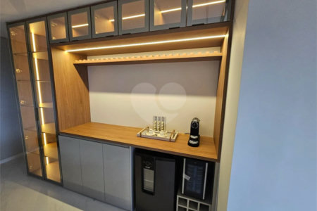 Apartamento à venda com 3 suítes em Jardim Morumbi, São Paulo, SP