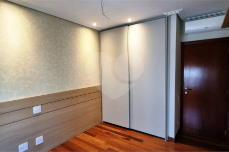 Apartamento à venda com 4 quartos, sendo 3 suítes, em Santana, São Paulo, SP