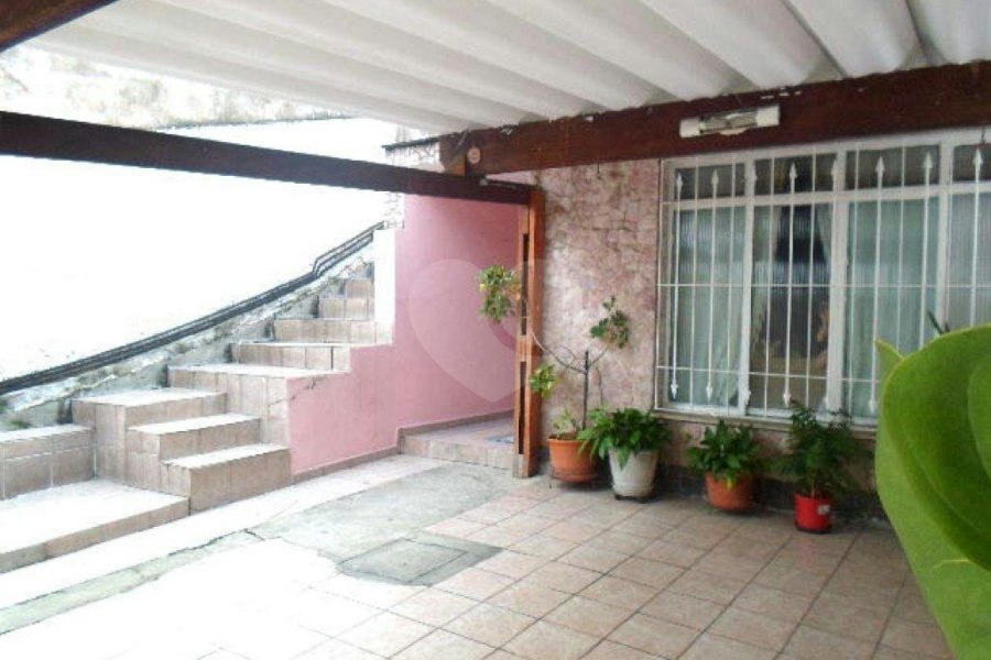 Casa Térrea à venda com 5 quartos em Vila Medeiros, São Paulo, SP