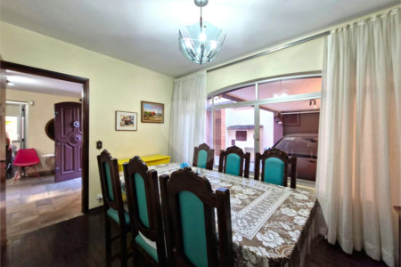 Casa à venda com 4 quartos, sendo 1 suíte, em Alto da Boa Vista, São Paulo, SP