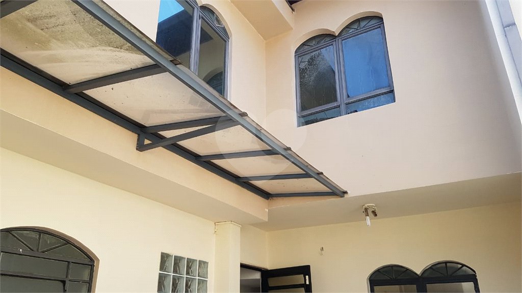 Sobrado à venda ou para alugar com 3 quartos, sendo 1 suíte, em Alto da Boa Vista, São Paulo, SP