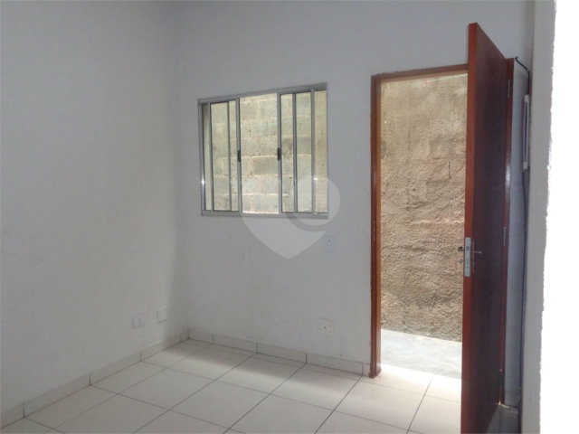 Sobrado à venda com 2 quartos em Tremembé, São Paulo, SP