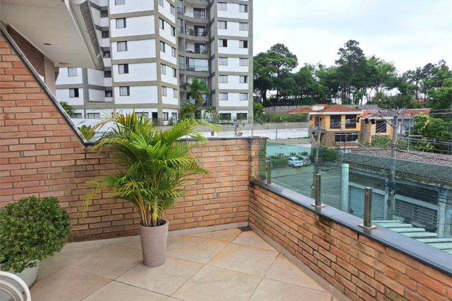 Sobrado à venda com 3 quartos, sendo 1 suíte, em Tremembé, São Paulo, SP