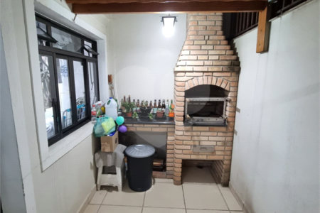 Casa à venda com 3 quartos, sendo 1 suíte, no condomínio Res Azaléias, São Paulo - SP