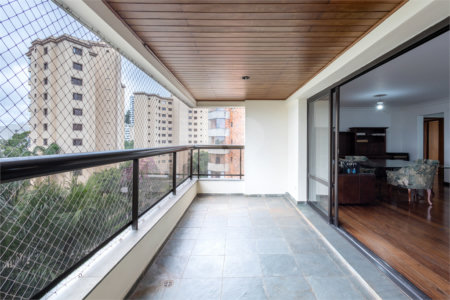 Apartamento à venda com 4 quartos, sendo 3 suítes,  em Jardim Monte Kemel, São Paulo, SP