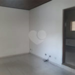 Casa à venda com 4 quartos, sendo 1 suíte, no Centro, São Roque, SP
