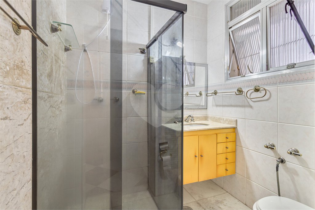 Casa à venda com 3 quartos, sendo 1 suíte, em Brooklin, São Paulo, SP