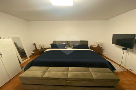 Casa de Vila à venda com 3 quartos, sendo 1 suíte,  em Cidade São Francisco, São Paulo, SP