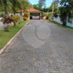Casa à venda com 6 quartos, sendo 4 suítes,  em Caravelas, Armação dos Búzios, RJ