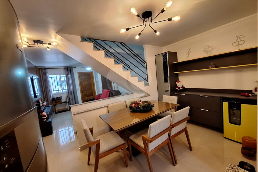 Casa à venda com 3 quartos, sendo 1 suíte, no condomínio Res San Raphael, São Paulo - SP