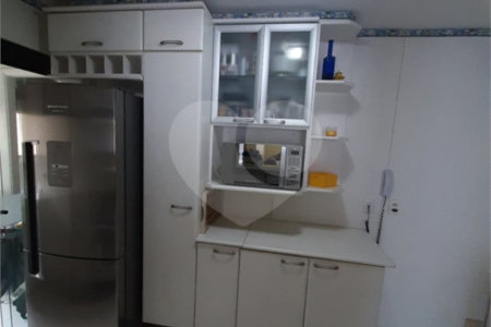 Apartamento à venda com 3 quartos, sendo 1 suíte, em Santo Amaro, São Paulo, SP