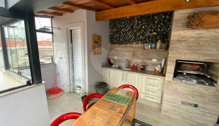 Casa à venda com 3 suítes no condomínio Belle Villle, São Paulo - SP