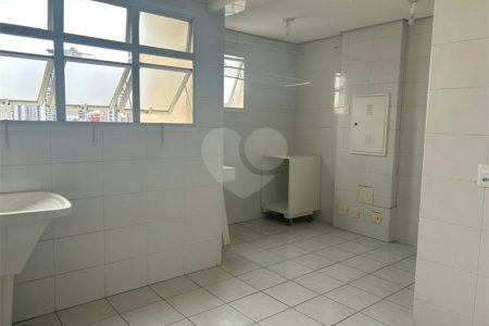 Apartamento para alugar com 3 quartos, sendo 1 suíte, em Pinheiros, São Paulo, SP