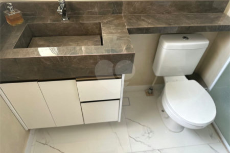 Apartamento à venda com 3 quartos, sendo 1 suíte,  em Vila Suissa, Mogi das Cruzes, SP