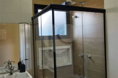 Casa à venda com 3 quartos, sendo 1 suíte, em Residencial Vila dos Eucaliptos, Salto, SP