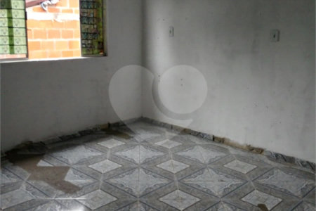 Casa à venda com 4 quartos, sendo 1 suíte, em Protestantes, Votorantim, SP