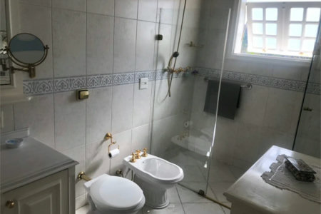 Casa à venda com 4 suítes em Caxingui, São Paulo, SP