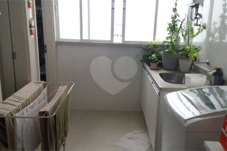 Apartamento à venda com 4 quartos, sendo 1 suíte,  em Tijuca, Rio de Janeiro, RJ