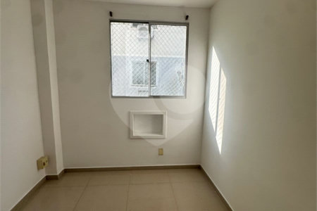 Apartamento para alugar com 2 quartos em Campo Grande, Rio de Janeiro, RJ