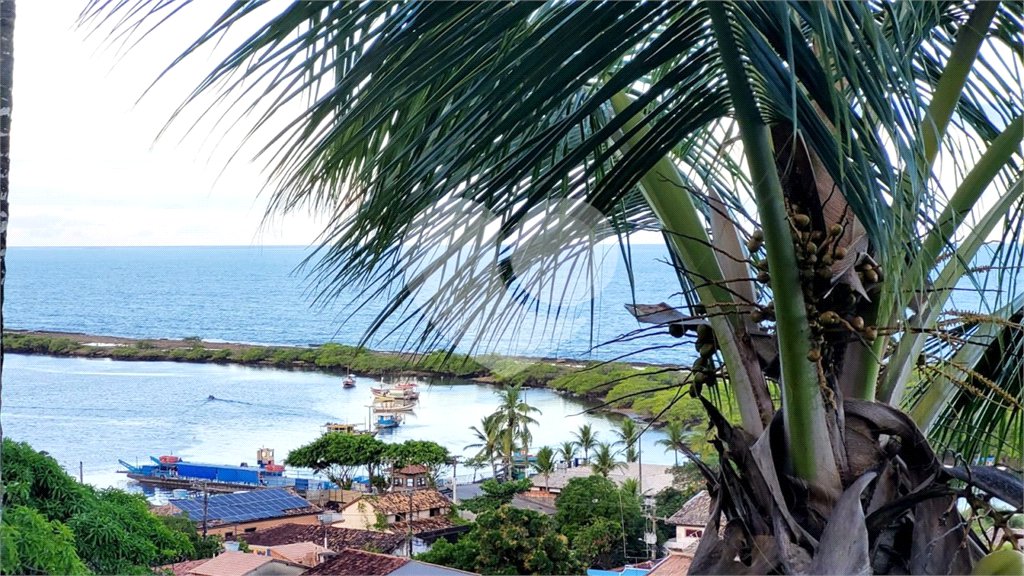 Casa à venda com 3 suítes no Centro, Santa Cruz Cabrália, BA
