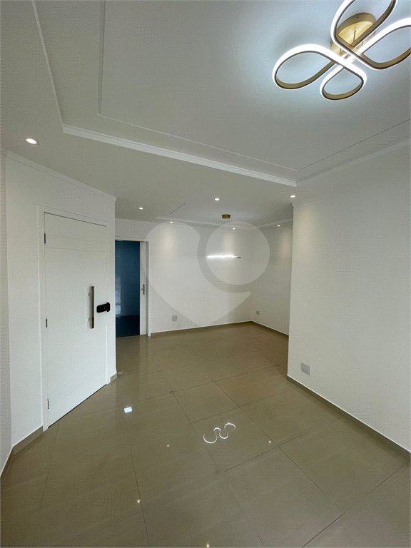 Apartamento à venda com 3 quartos, sendo 2 suítes, em Vila Regente Feijó, São Paulo, SP
