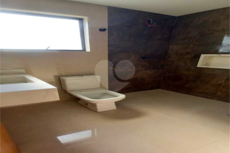 Sobrado à venda com 3 quartos, sendo 1 suíte, em Santa Terezinha, São Bernardo do Campo, SP