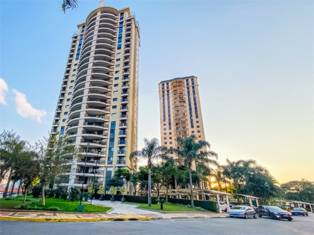 Apartamento à venda com 3 suítes em Alto da Boa Vista, São Paulo, SP