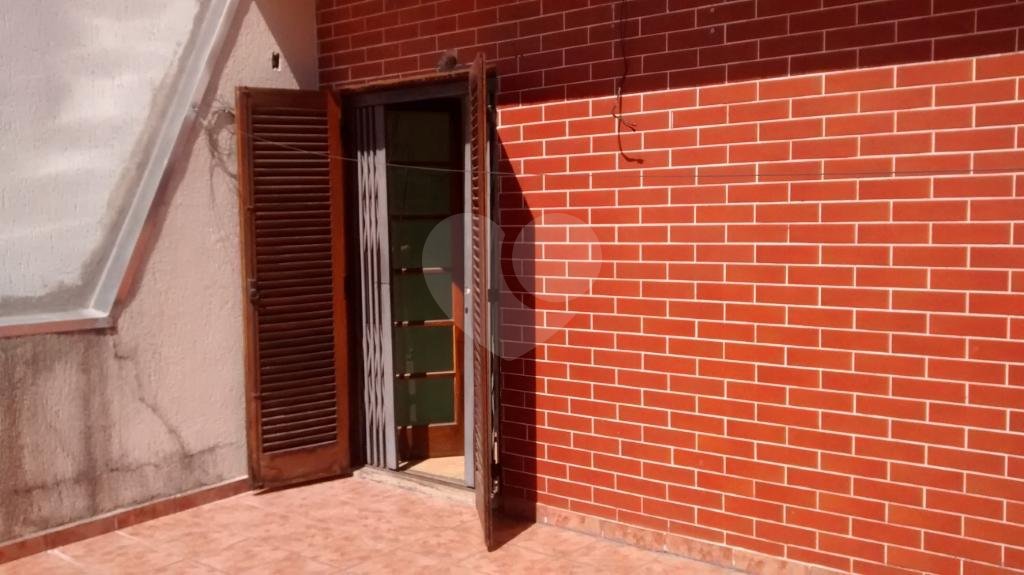Sobrado à venda com 3 quartos, sendo 1 suíte, em Tremembé, São Paulo, SP
