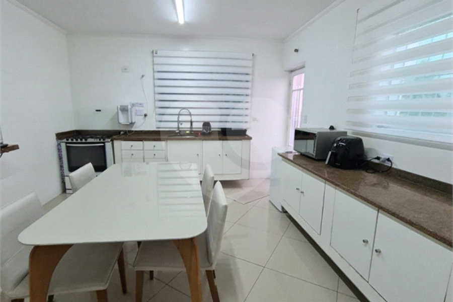 Sobrado à venda com 5 quartos, sendo 2 suítes, em Vila Guilherme, São Paulo, SP