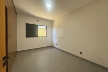 Casa à venda com 3 quartos, sendo 1 suíte, no condomínio Residencial Villagio Wanel, Sorocaba - SP