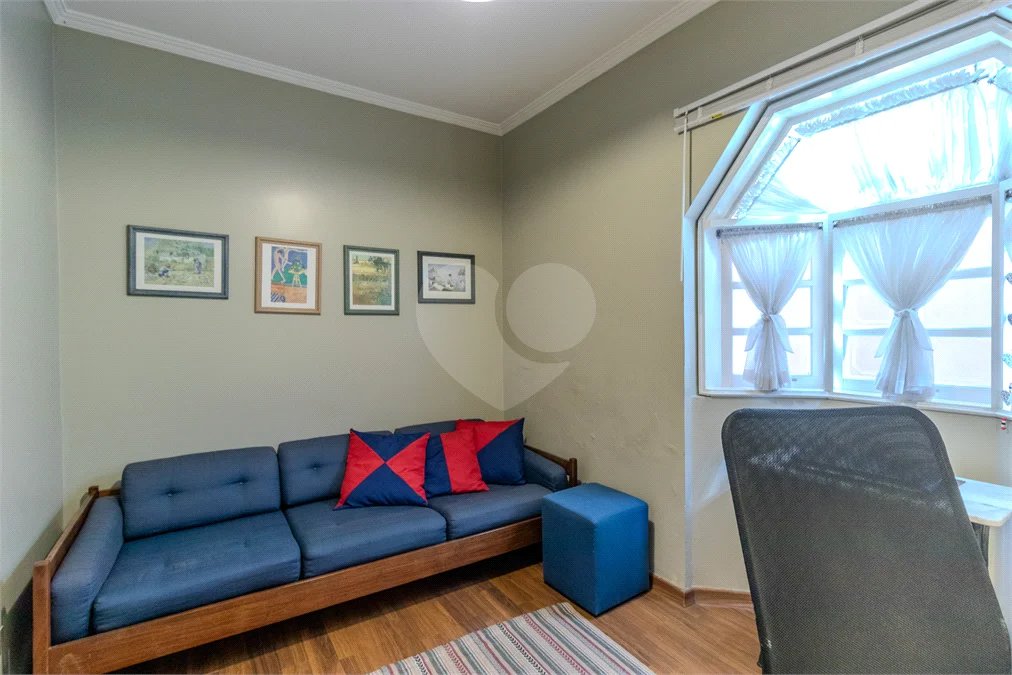Casa à venda com 3 quartos, sendo 1 suíte, em Alto da Boa Vista, São Paulo, SP
