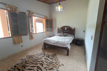 Sítio à venda com 6 quartos, sendo 5 suítes,  em Alto da Serra (mailasqui), São Roque, SP