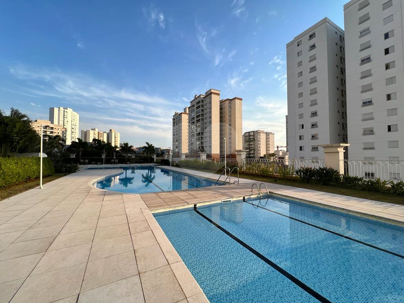 Apartamento à venda com 2 suítes em Jardim Portal da Colina, Sorocaba, SP