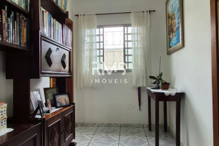 Casa à venda com 4 quartos, sendo 1 suíte,  em Villarejo Sopé da Serra (Vilarejo), Cabreúva, SP