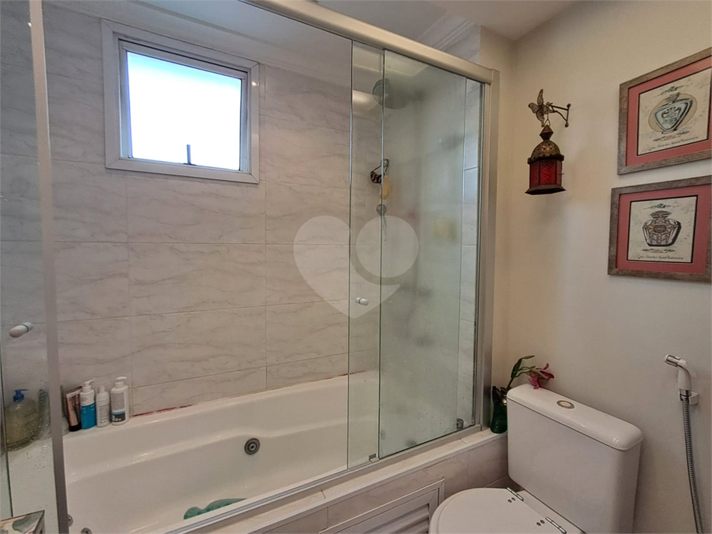Apartamento à venda com 2 suítes em Vila Romana, São Paulo, SP