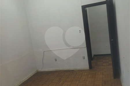 Casa Térrea à venda com 3 quartos em Campo Belo, São Paulo, SP