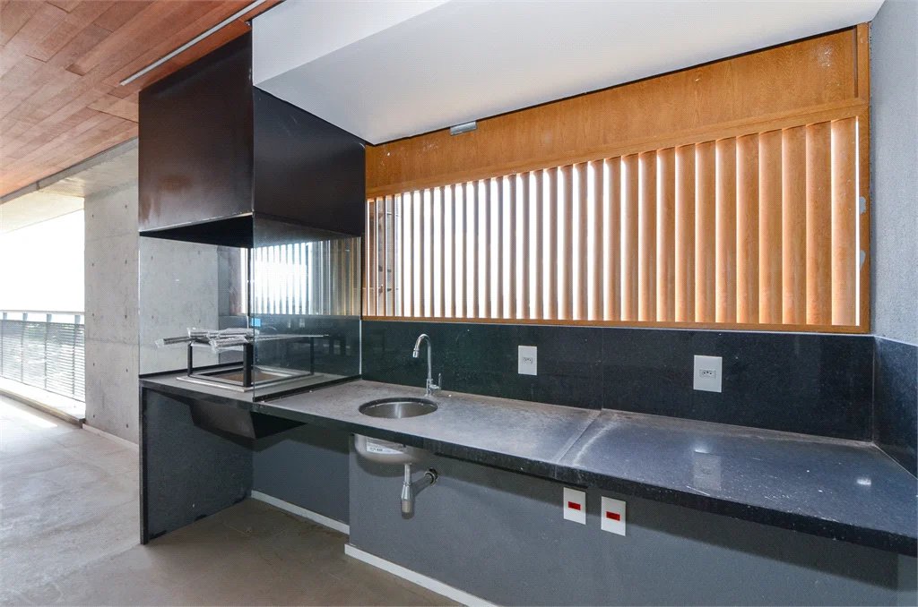 Apartamento à venda com 4 suítes em Jardim das Acácias, São Paulo, SP