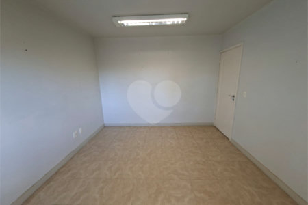 Casa à venda com 2 quartos, sendo 1 suíte, em Planalto Paulista, São Paulo, SP